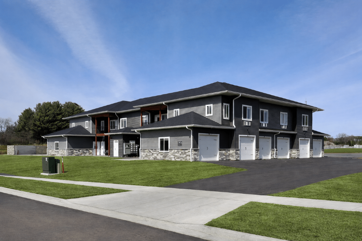 Latitude 45 12-Plex