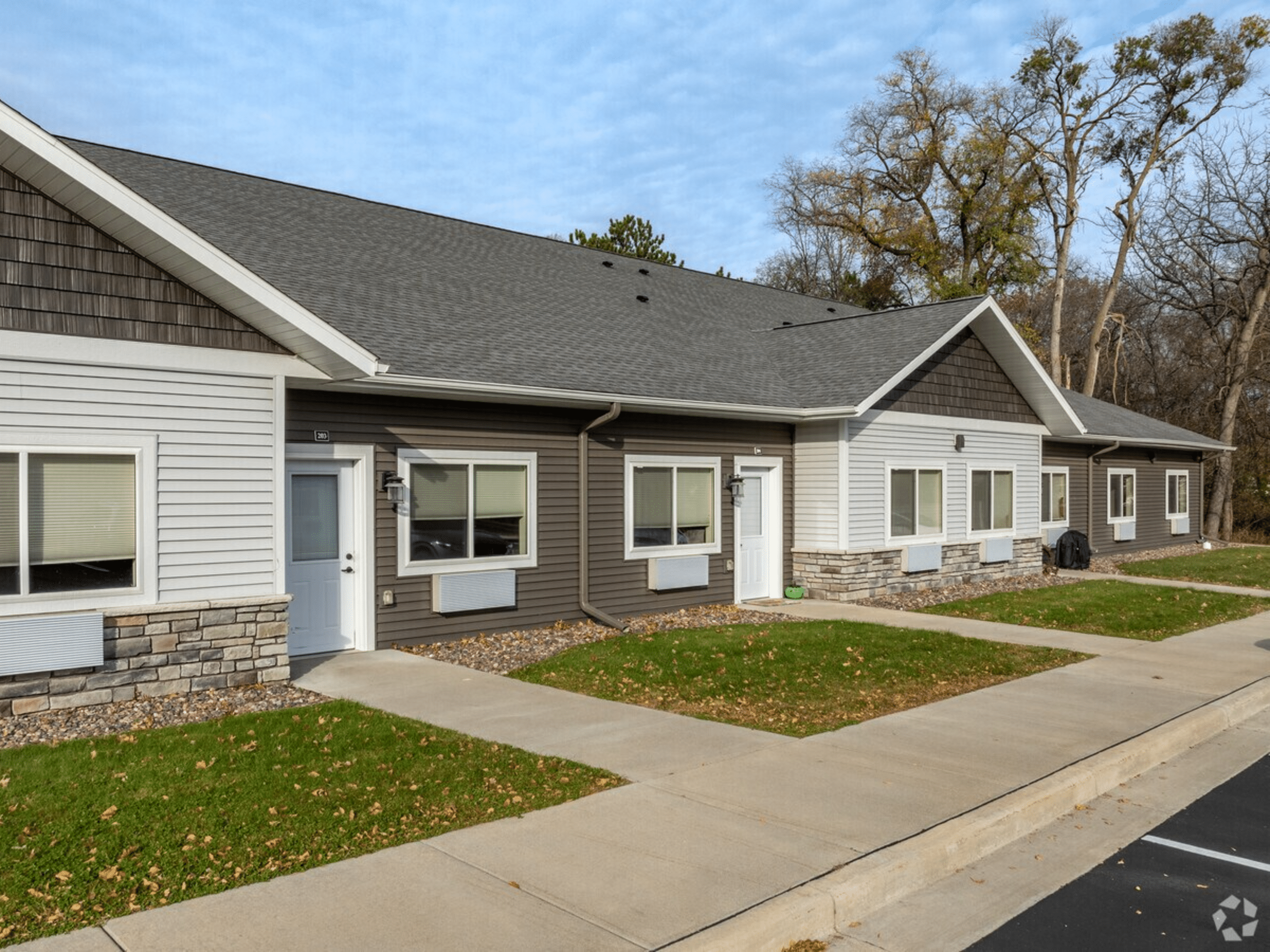 Pine Meadows 2 Pine Meadows Exterior 1