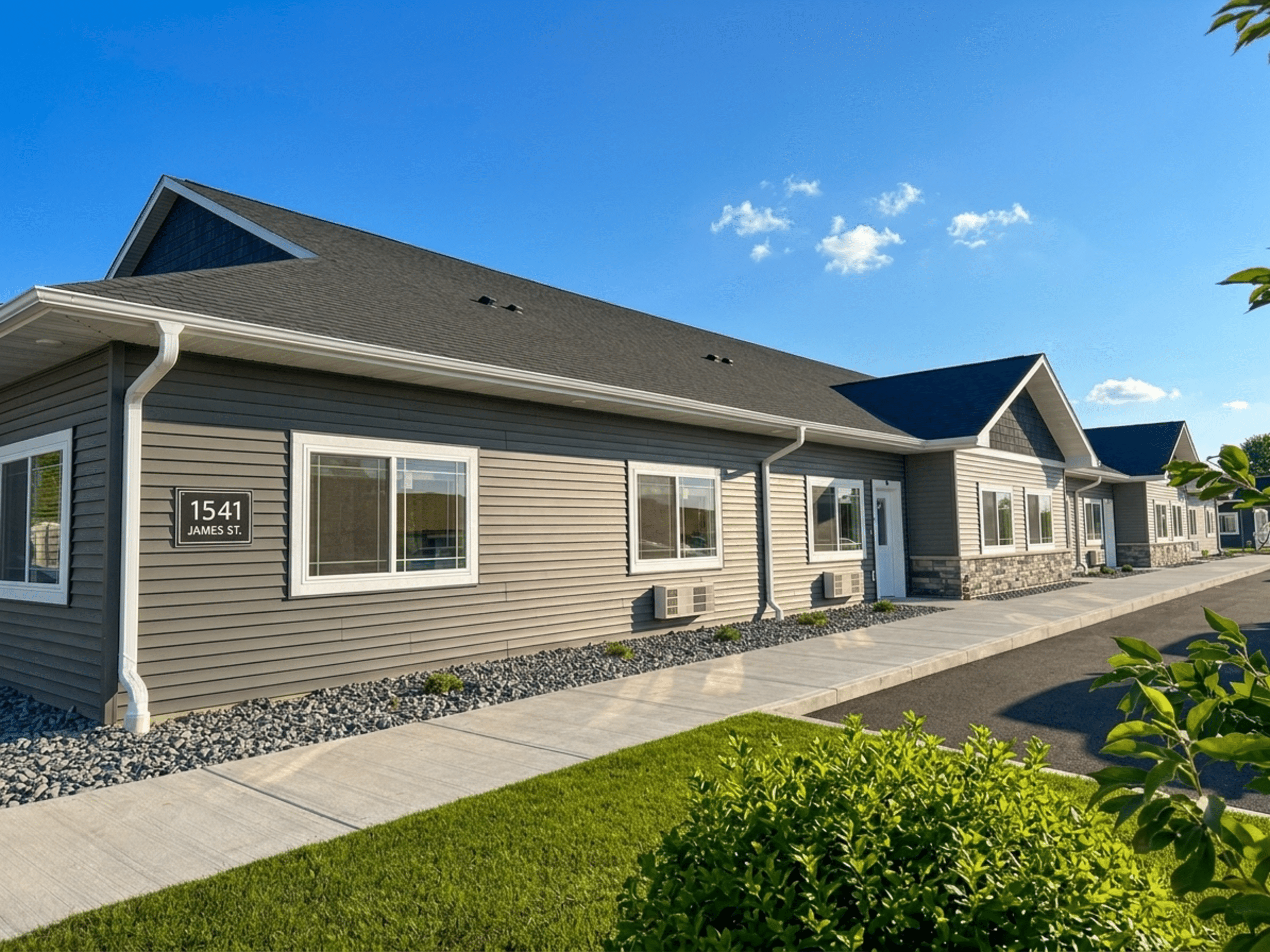Pine Meadows Exterior