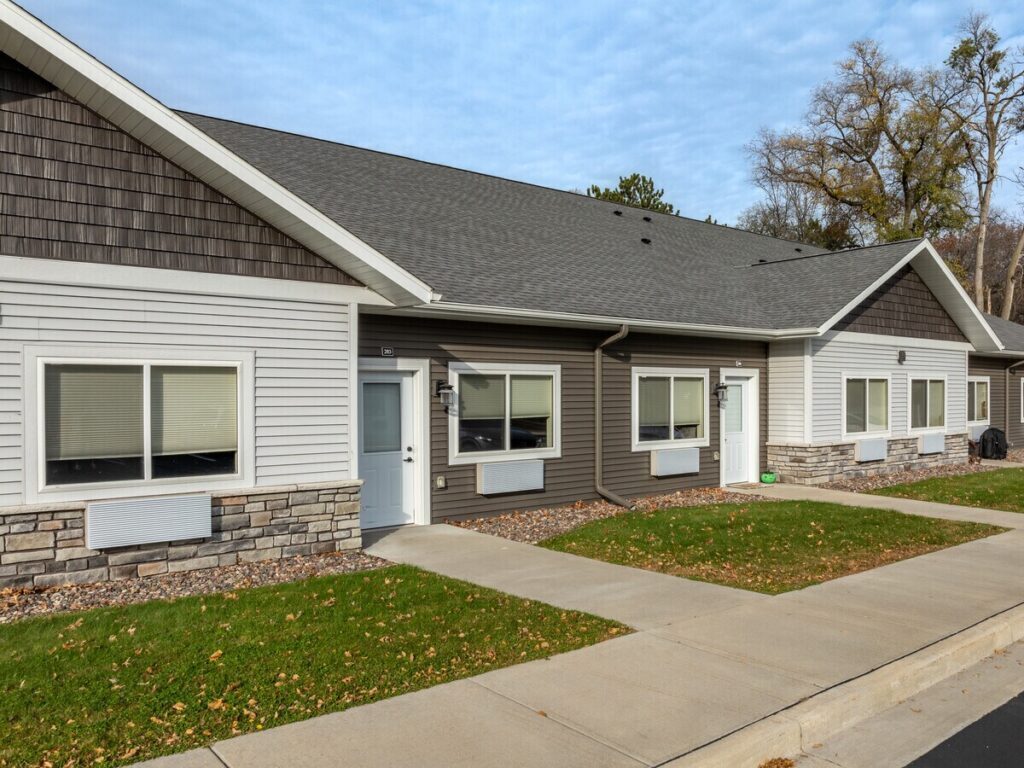 Pine Meadows Aprtments 1 E1775515886885